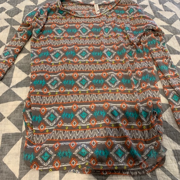 Aztec tunic from the mint julep boutique! - Picture 3 of 3